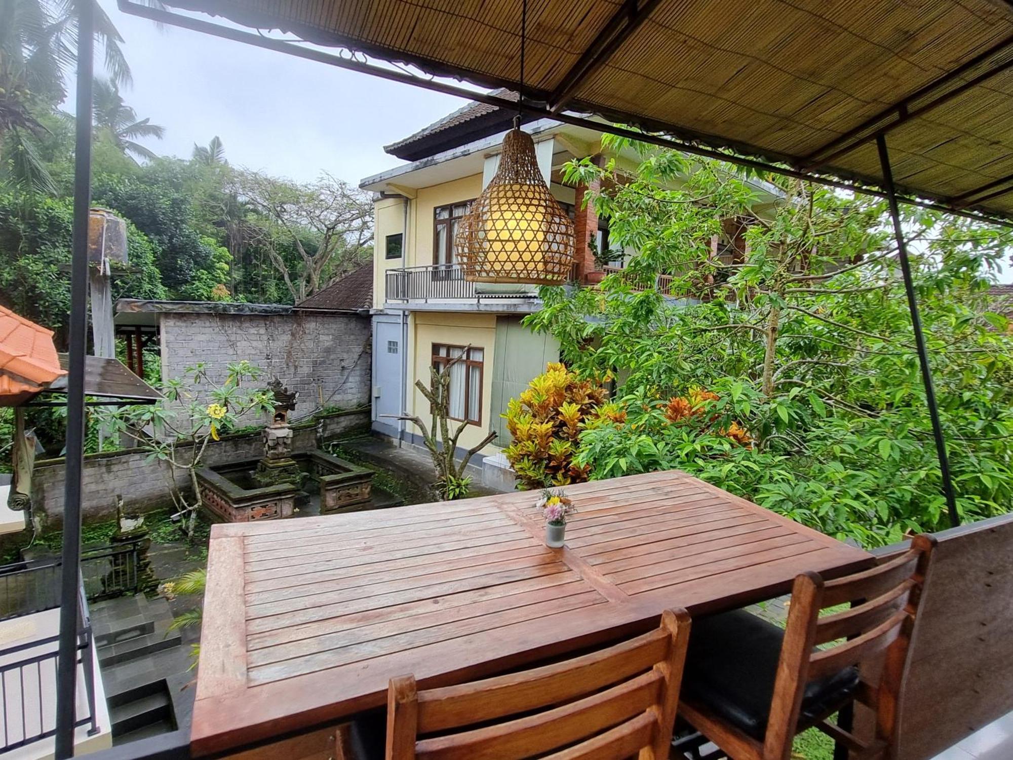 Nyoman Sandi Guest House Ubud  Luaran gambar