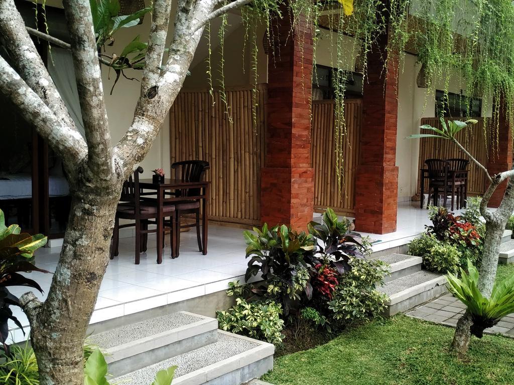 Nyoman Sandi Guest House Ubud  Luaran gambar
