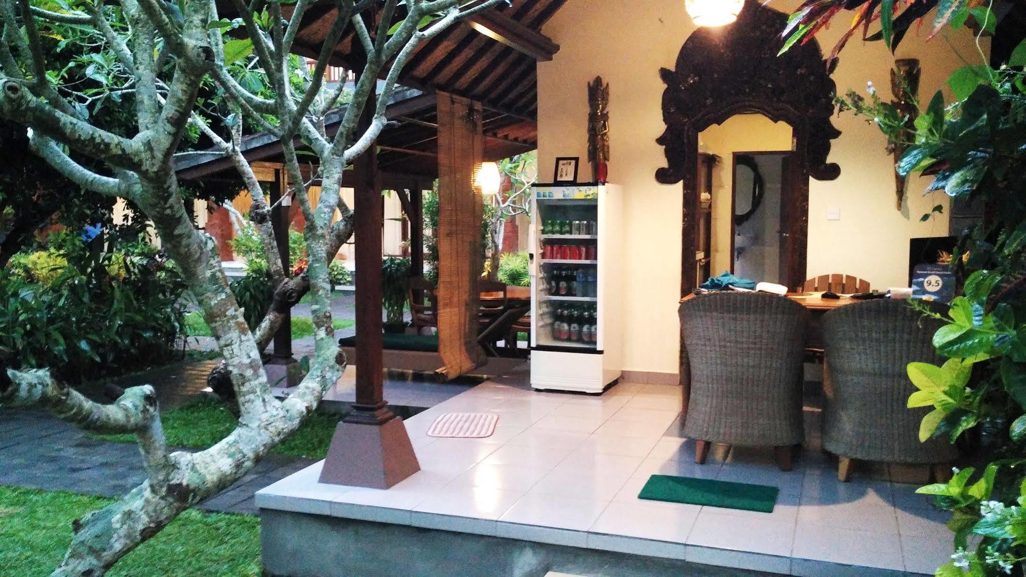 Nyoman Sandi Guest House Ubud  Luaran gambar